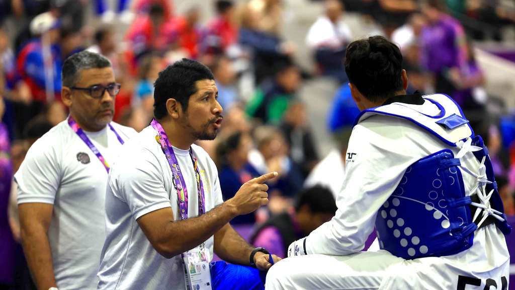 El Salvador vio acción en taekwondo, clavados, baloncesto 3x3, tenis de mesa y squash en la jornada sabatina de Asunción 2025