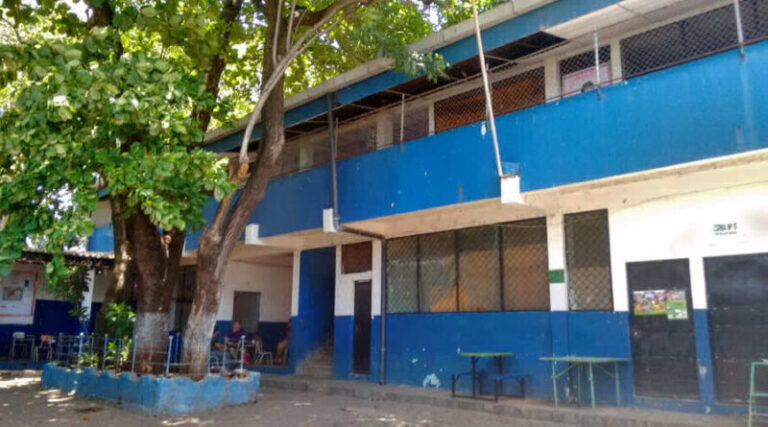 Escuelas-condiciones-precarias-02-1-800x445