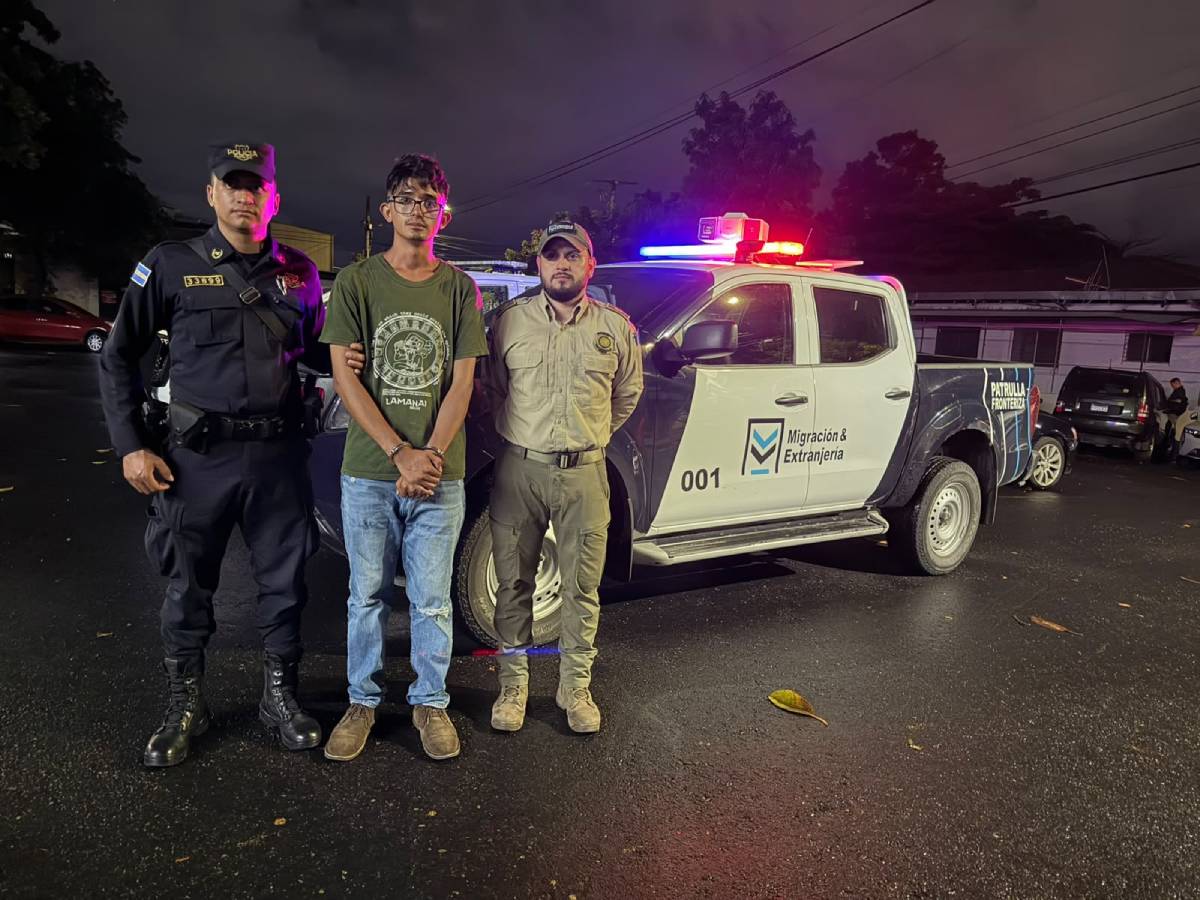 El-Salvador-expulsa-a-guatemalteco-por-agredir-a-un-creador-de-contenido-y-le-restringe-el-ingreso-por-tres-anos