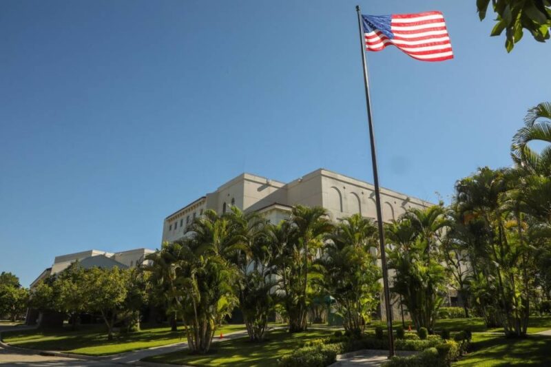 Embajada-de-Estados-Unidos-en-El-Salvador-e1754058267550